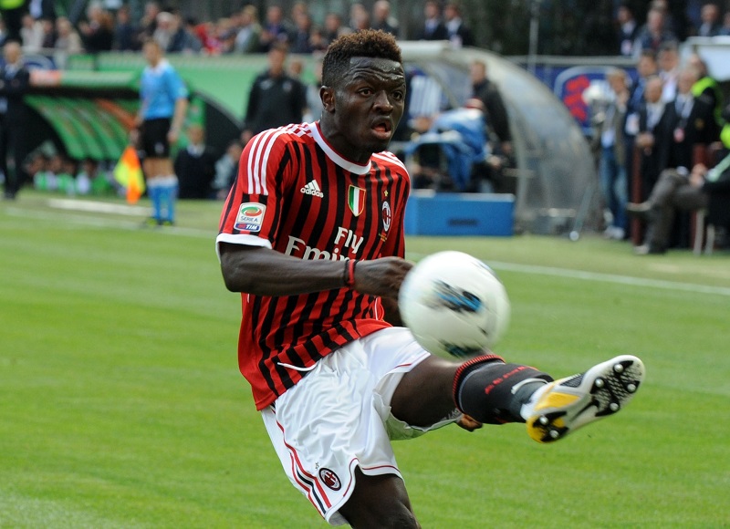 СКАНДАЛ У ИТАЛИЈИ: Мунтари се жалио због расизма, па добио жути картон?!